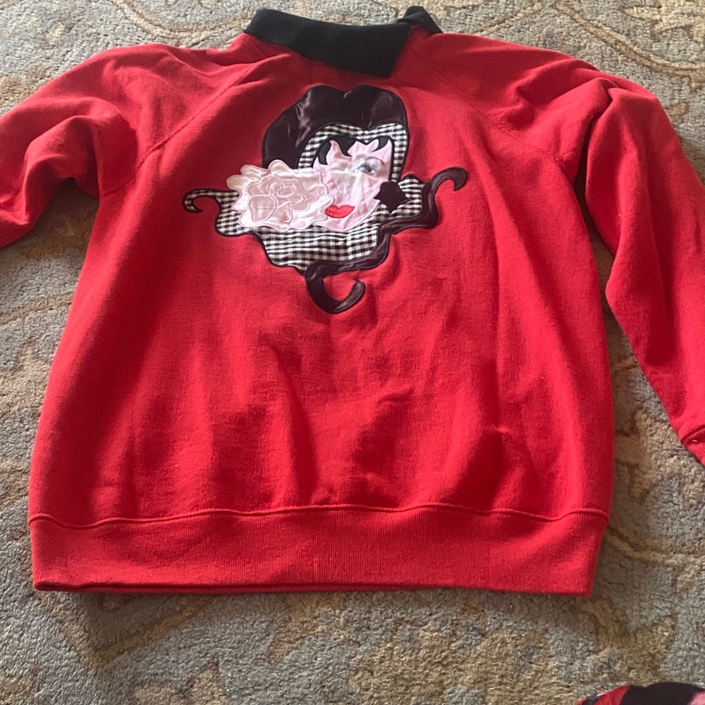 Vintage sweatshirt L Hanes Activewear $35